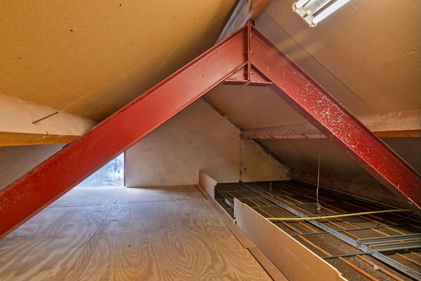 Tussenwoning te koop: Leuvenlaan 13, Eindhoven