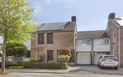 Topaasring 117