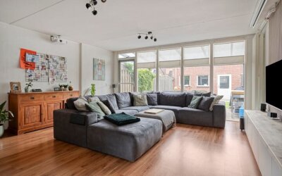 Gelaarsde Kat 43