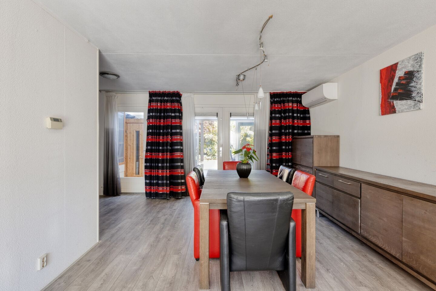 Tussenwoning te koop: Opera 46, Eindhoven