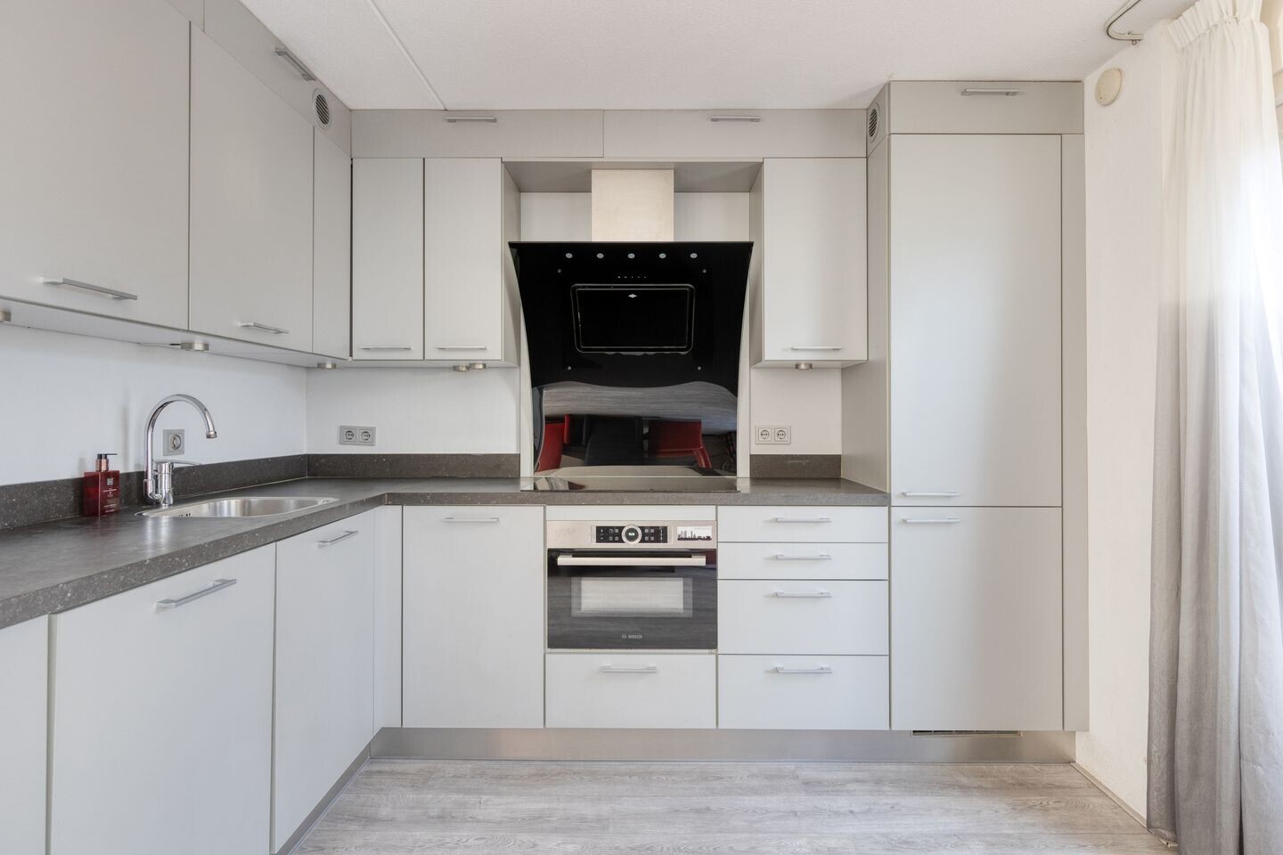 Tussenwoning te koop: Opera 46, Eindhoven