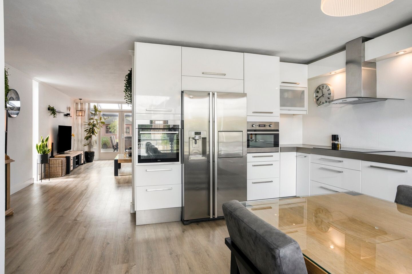 Hoekwoning te koop: Molièrelaan 24, Eindhoven