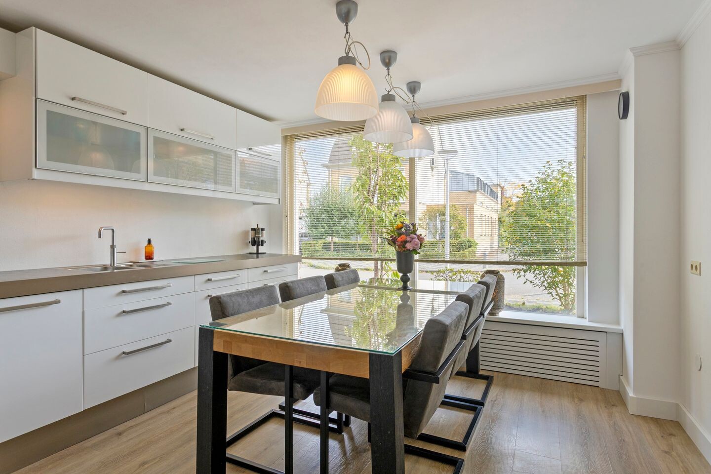 Hoekwoning te koop: Molièrelaan 24, Eindhoven