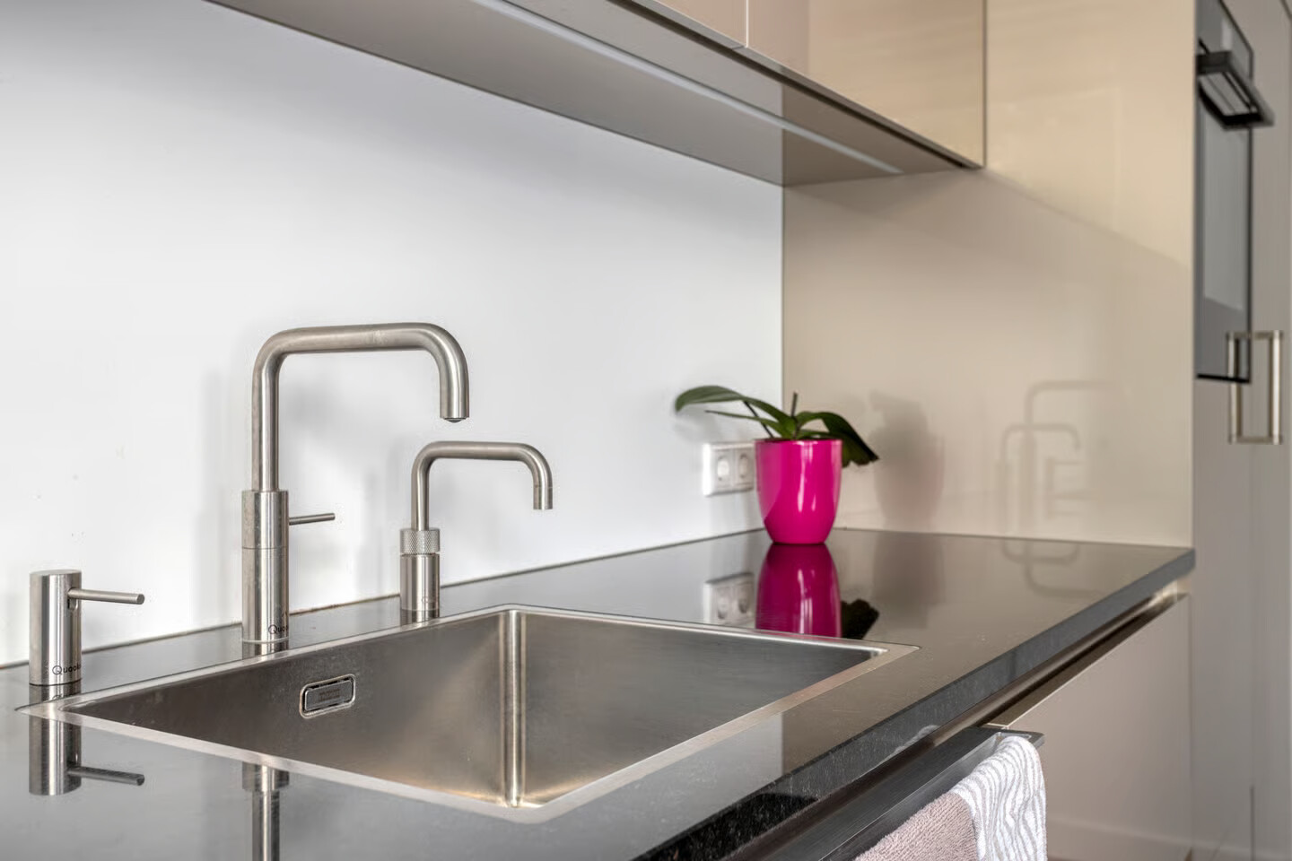 Tussenwoning te koop: Piersonhof 9, Eindhoven