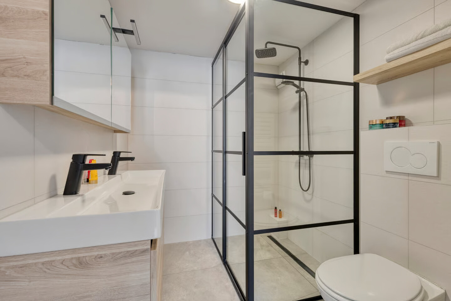 Tussenwoning te koop: Braambesweg 34, Eindhoven