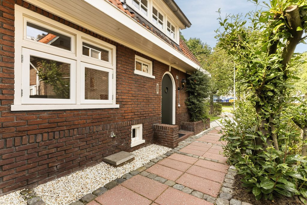 Twee-onder-één-kap te koop: Wolvendijk 119, Eindhoven