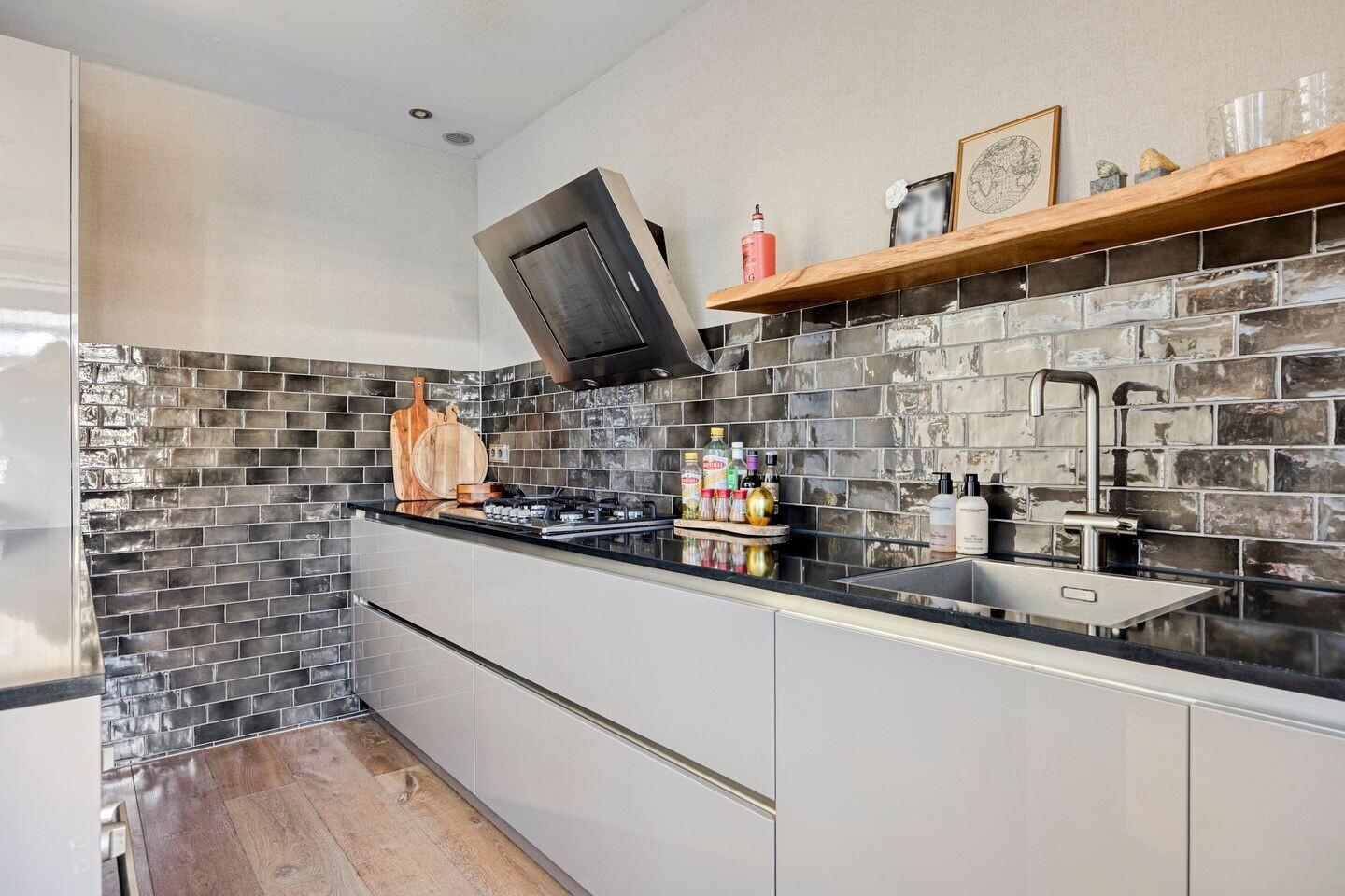 Hoekwoning te koop: Monarchstraat 9, Eindhoven