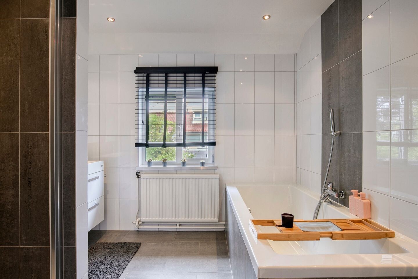 Tussenwoning te koop: St Norbertuslaan 17, Eindhoven