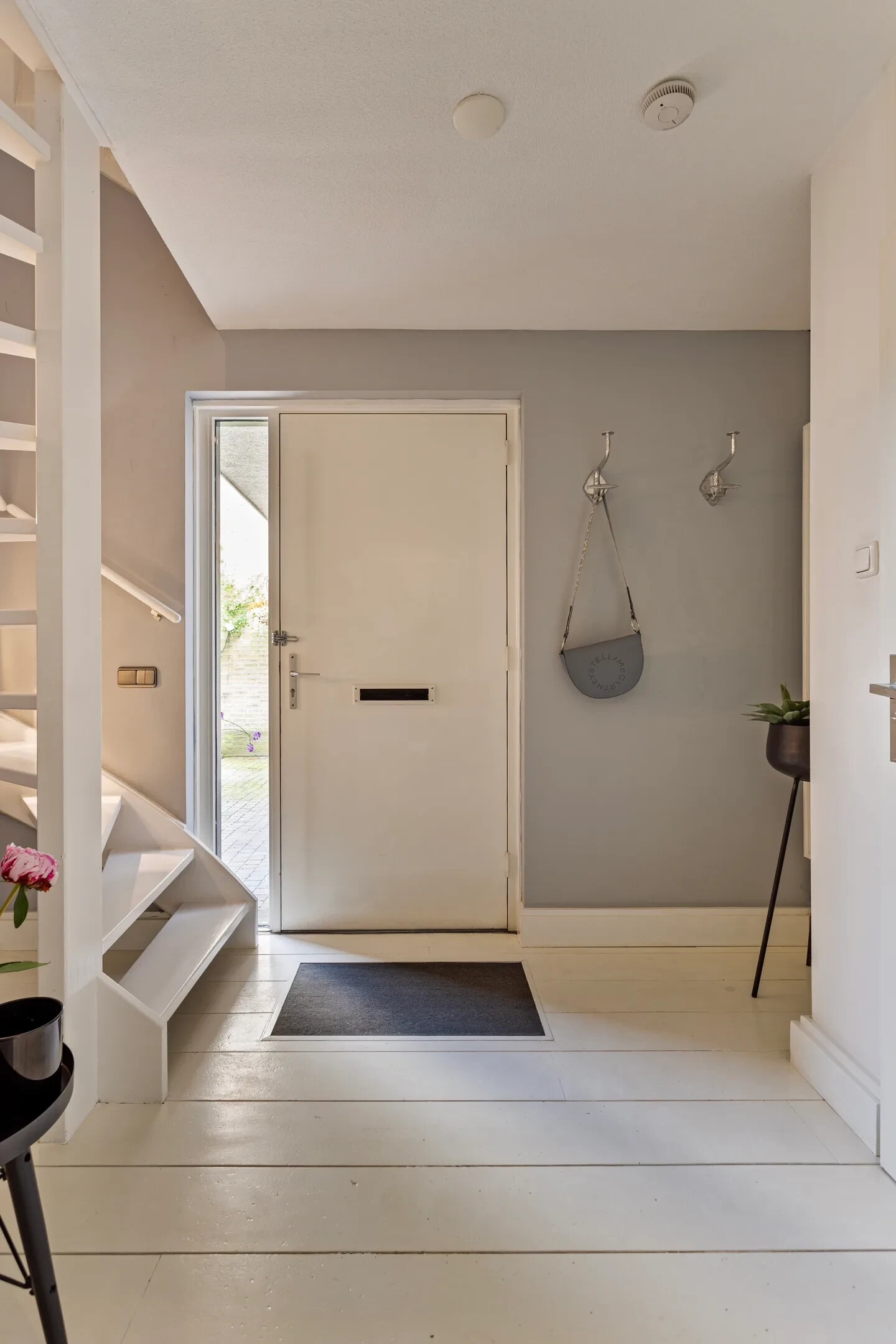 Tussenwoning te koop: Florapark 38, Eindhoven