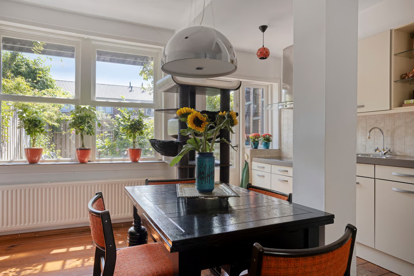 Tussenwoning te koop: Pioenroosstraat 61, Eindhoven