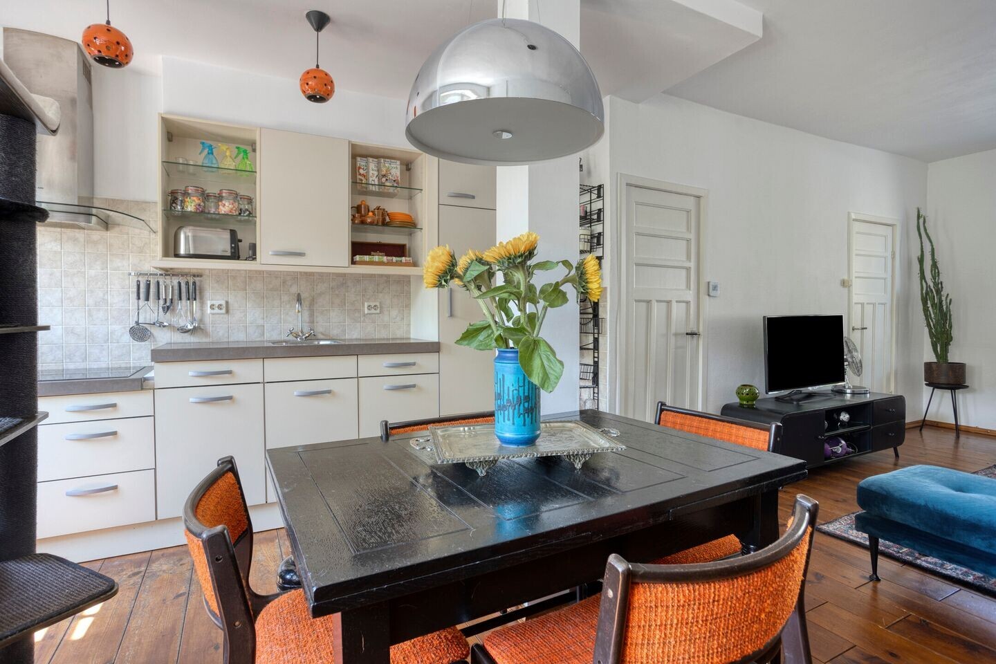 Tussenwoning te koop: Pioenroosstraat 61, Eindhoven