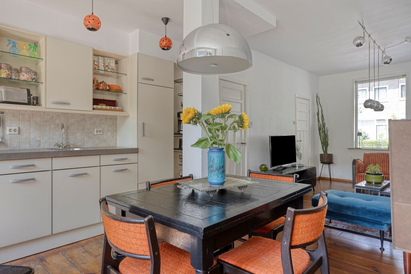 Tussenwoning te koop: Pioenroosstraat 61, Eindhoven