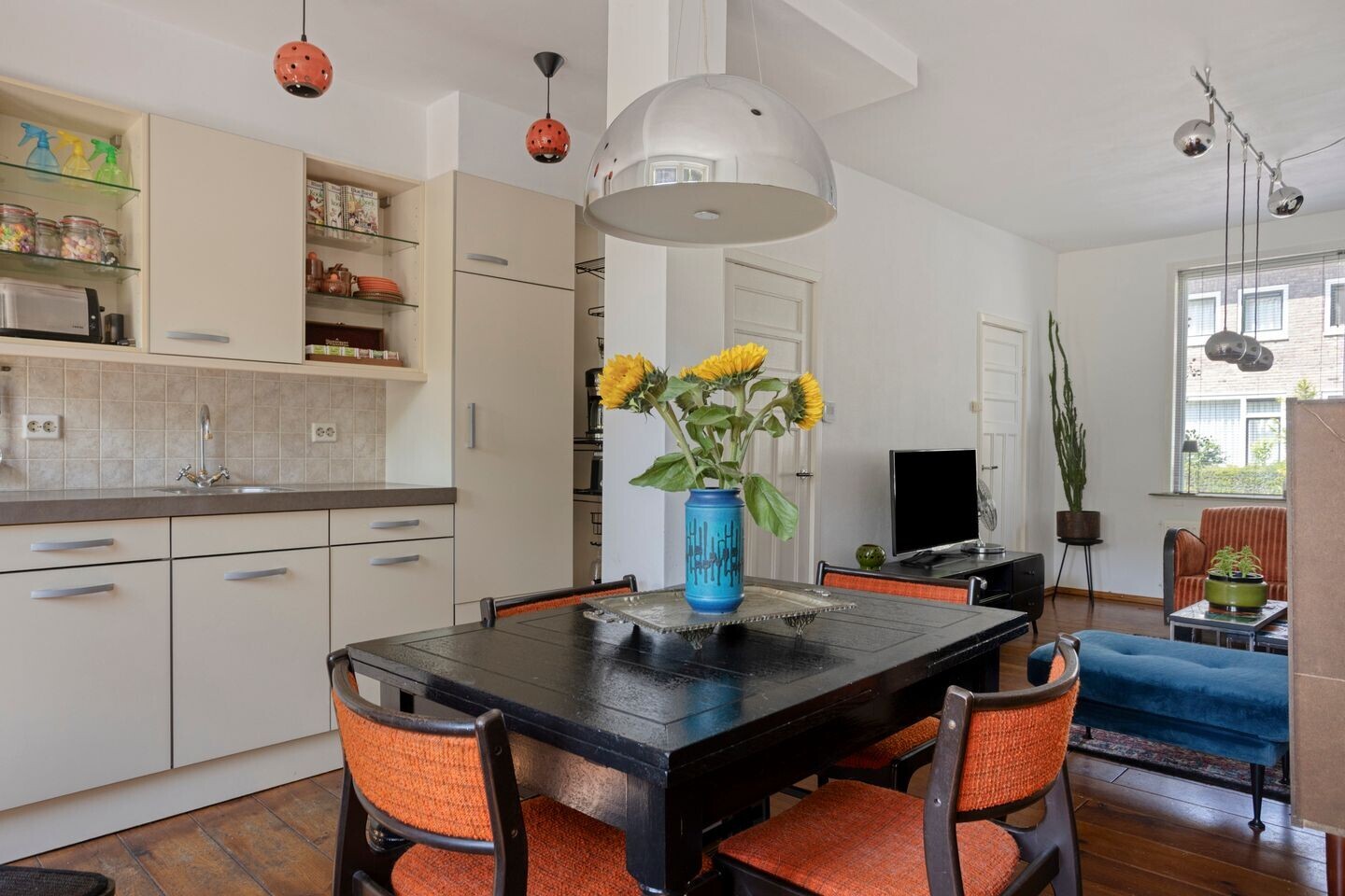 Tussenwoning te koop: Pioenroosstraat 61, Eindhoven