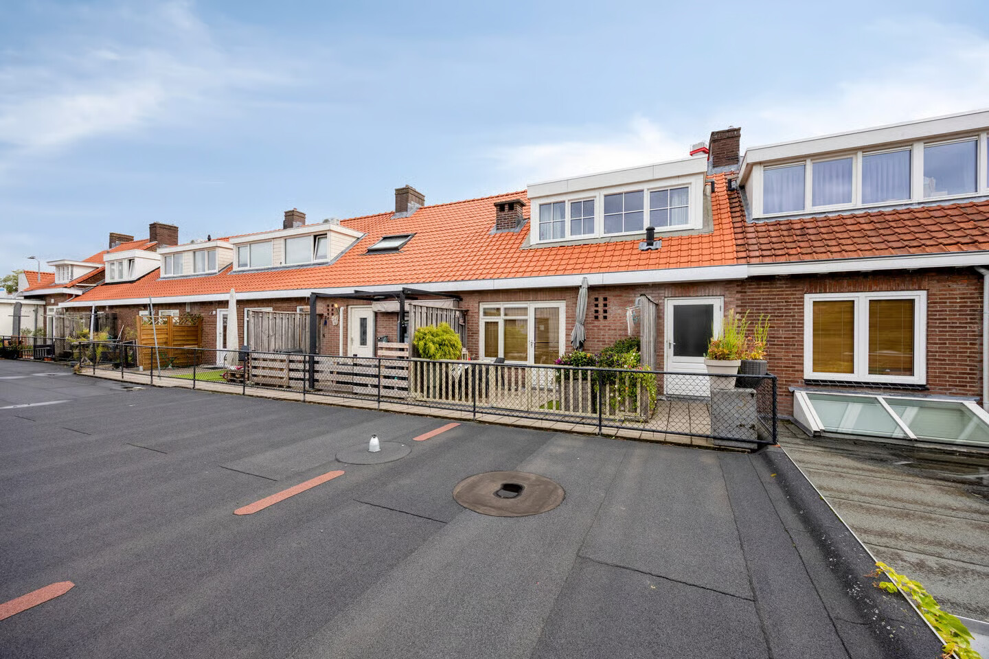 Tussenwoning te koop: Roostenlaan 122, Eindhoven