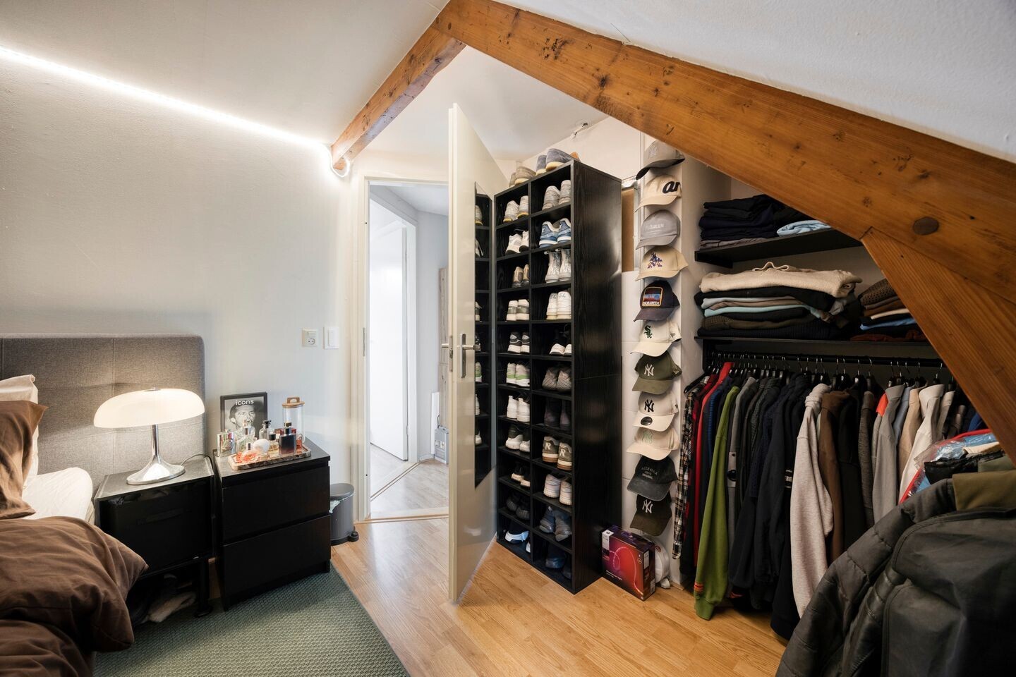 Tussenwoning te koop: Roostenlaan 122, Eindhoven