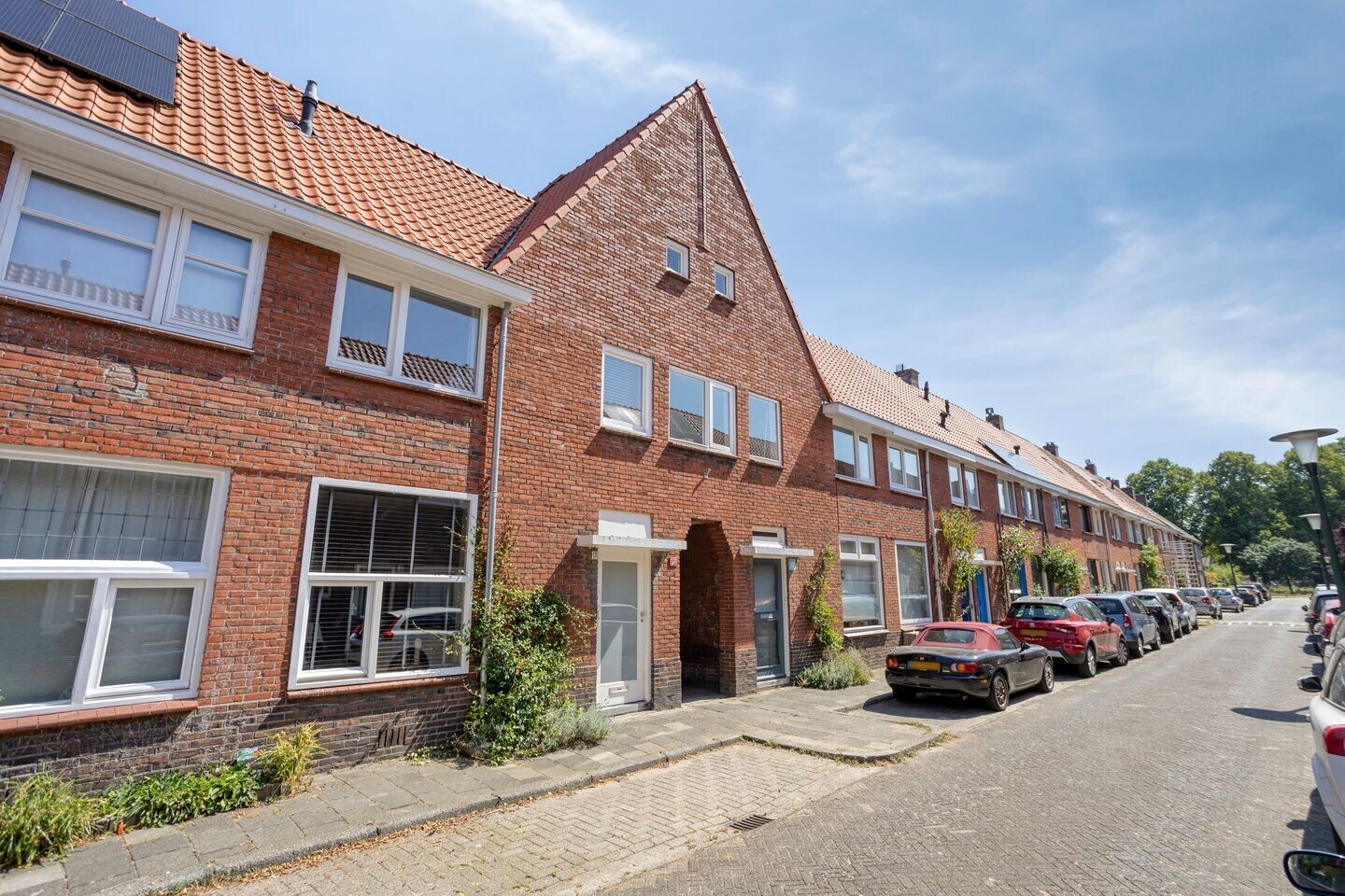 Tussenwoning te koop: Fuchsiastraat 17, Eindhoven