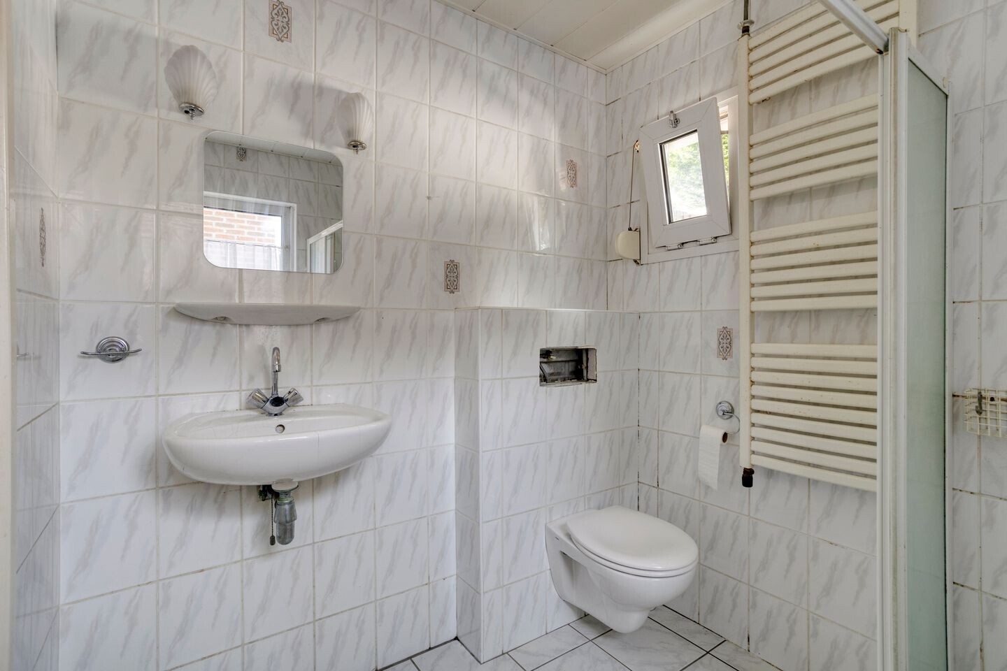 Tussenwoning te koop: Fuchsiastraat 26, Eindhoven
