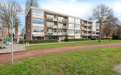 Tilburgsewe. 55