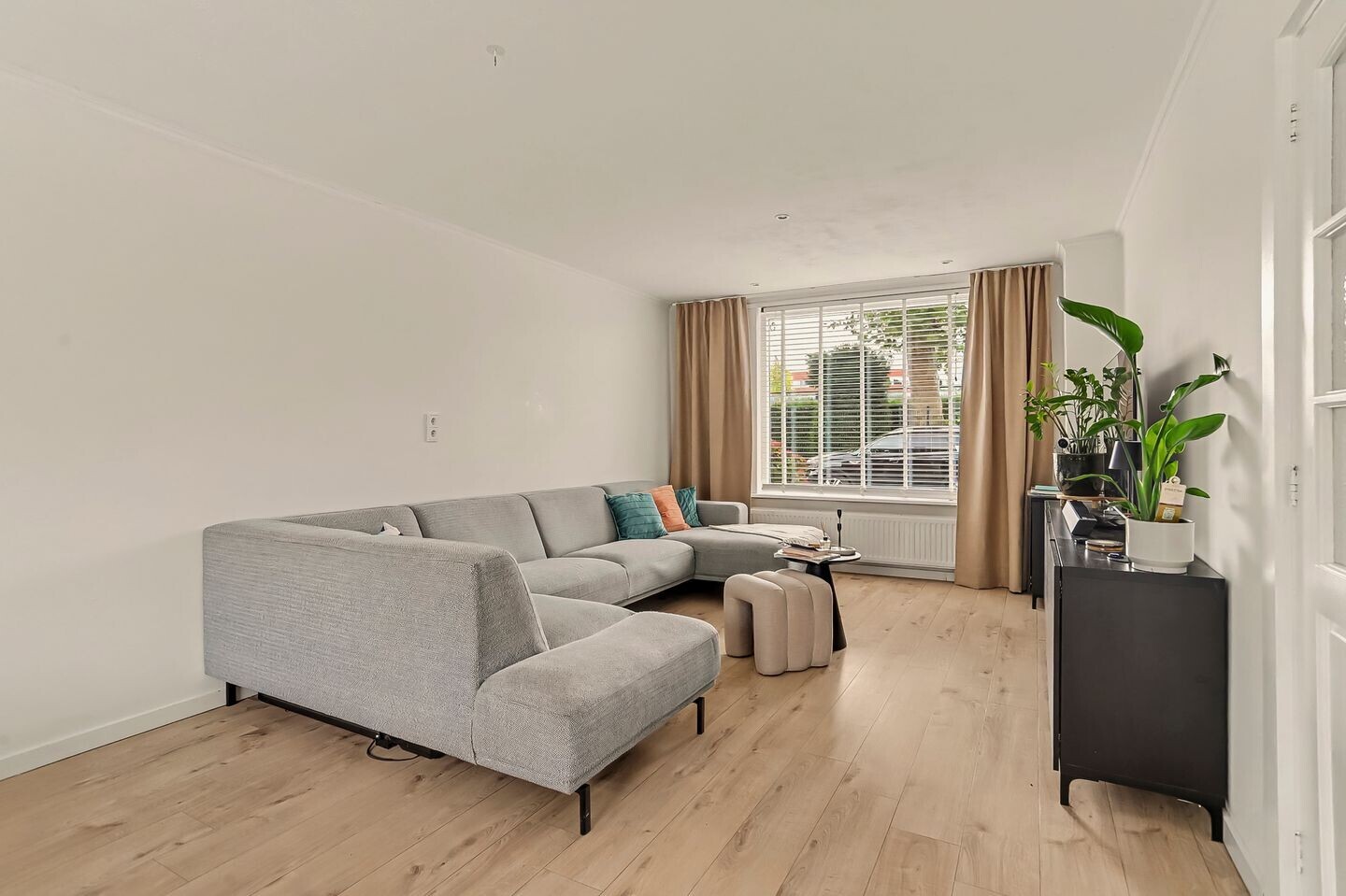 Tussenwoning te koop: Olympialaan 38, Eindhoven