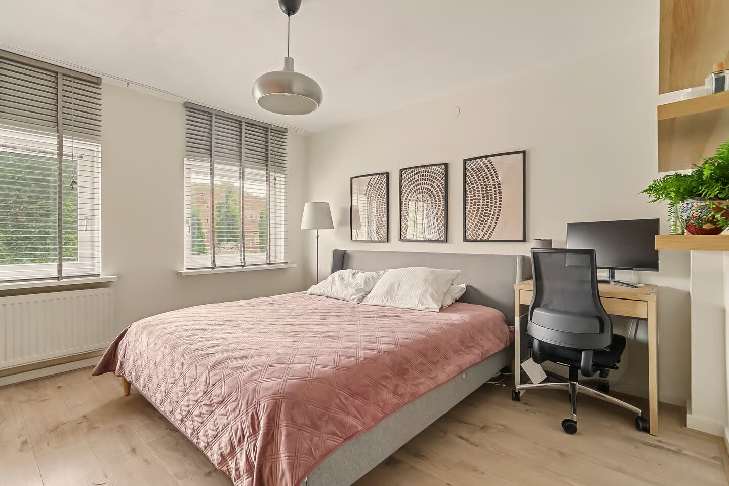 Tussenwoning te koop: Olympialaan 38, Eindhoven