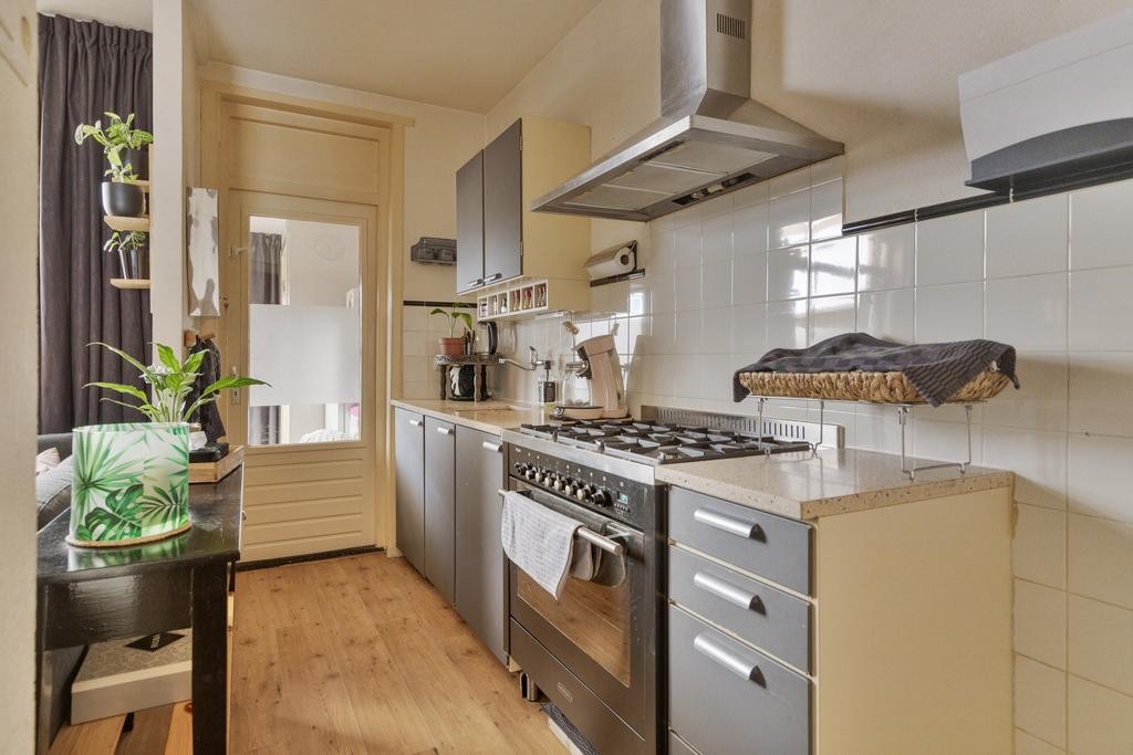 Tussenwoning te koop: Zevenbergenstraat 6, Eindhoven