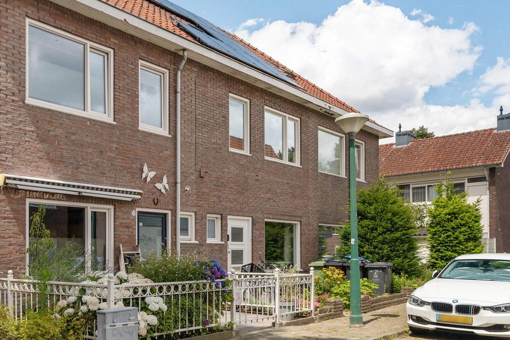 Tussenwoning te koop: Zevenbergenstraat 6, Eindhoven