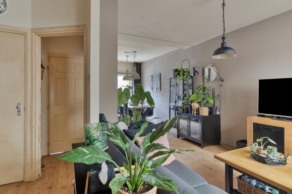 Tussenwoning te koop: Zevenbergenstraat 6, Eindhoven