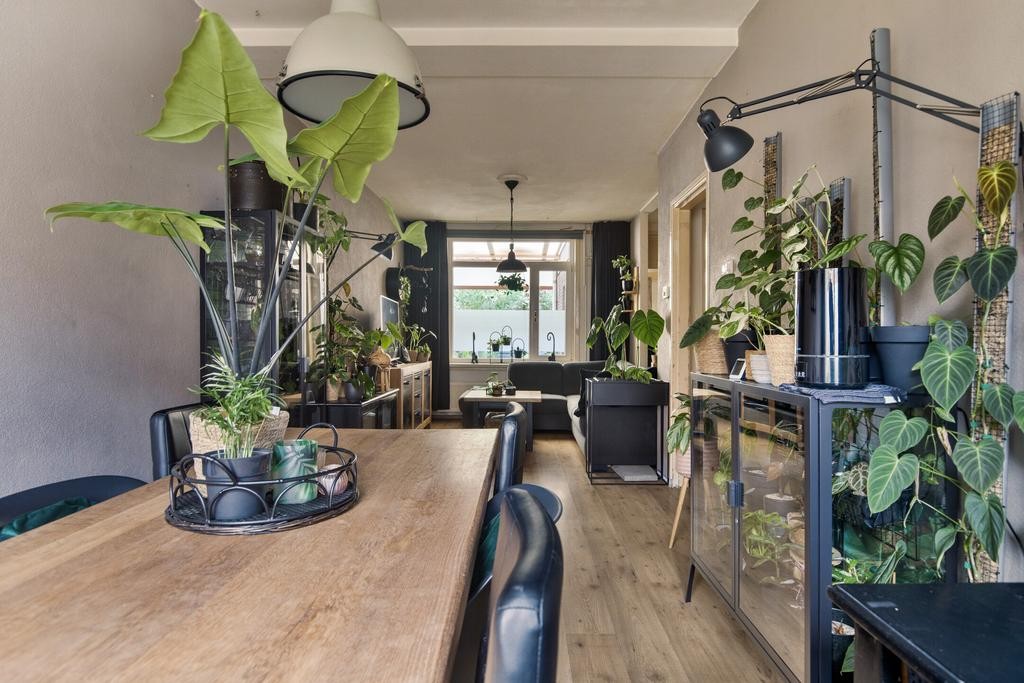 Tussenwoning te koop: Zevenbergenstraat 6, Eindhoven