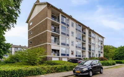 Simon van Leeuwenstraat 36