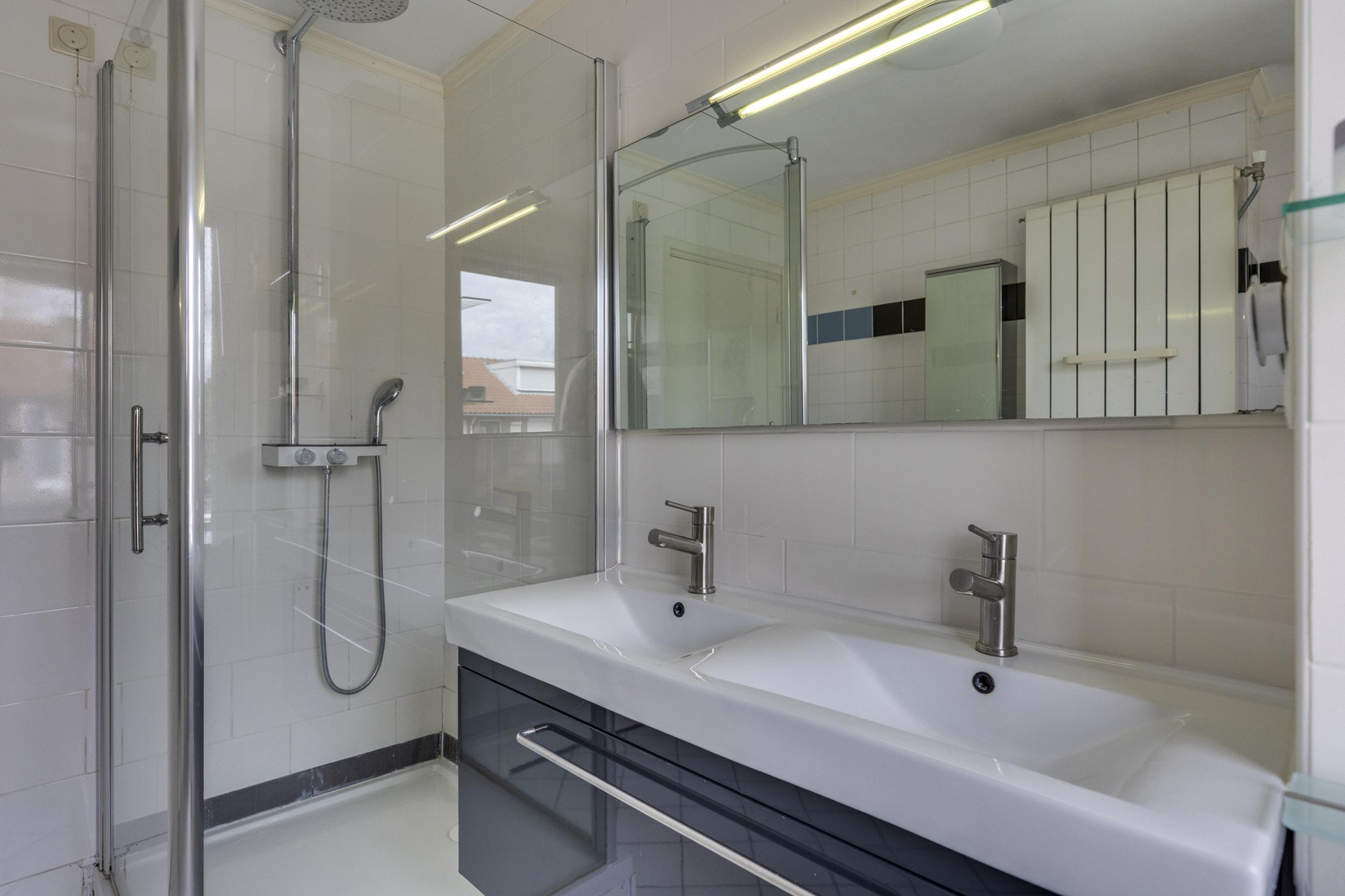 Tussenwoning te koop: Schubertlaan 64, Eindhoven