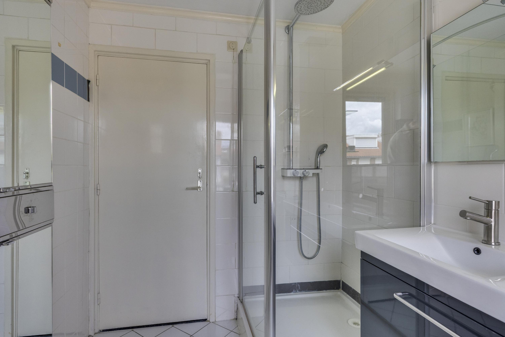Tussenwoning te koop: Schubertlaan 64, Eindhoven