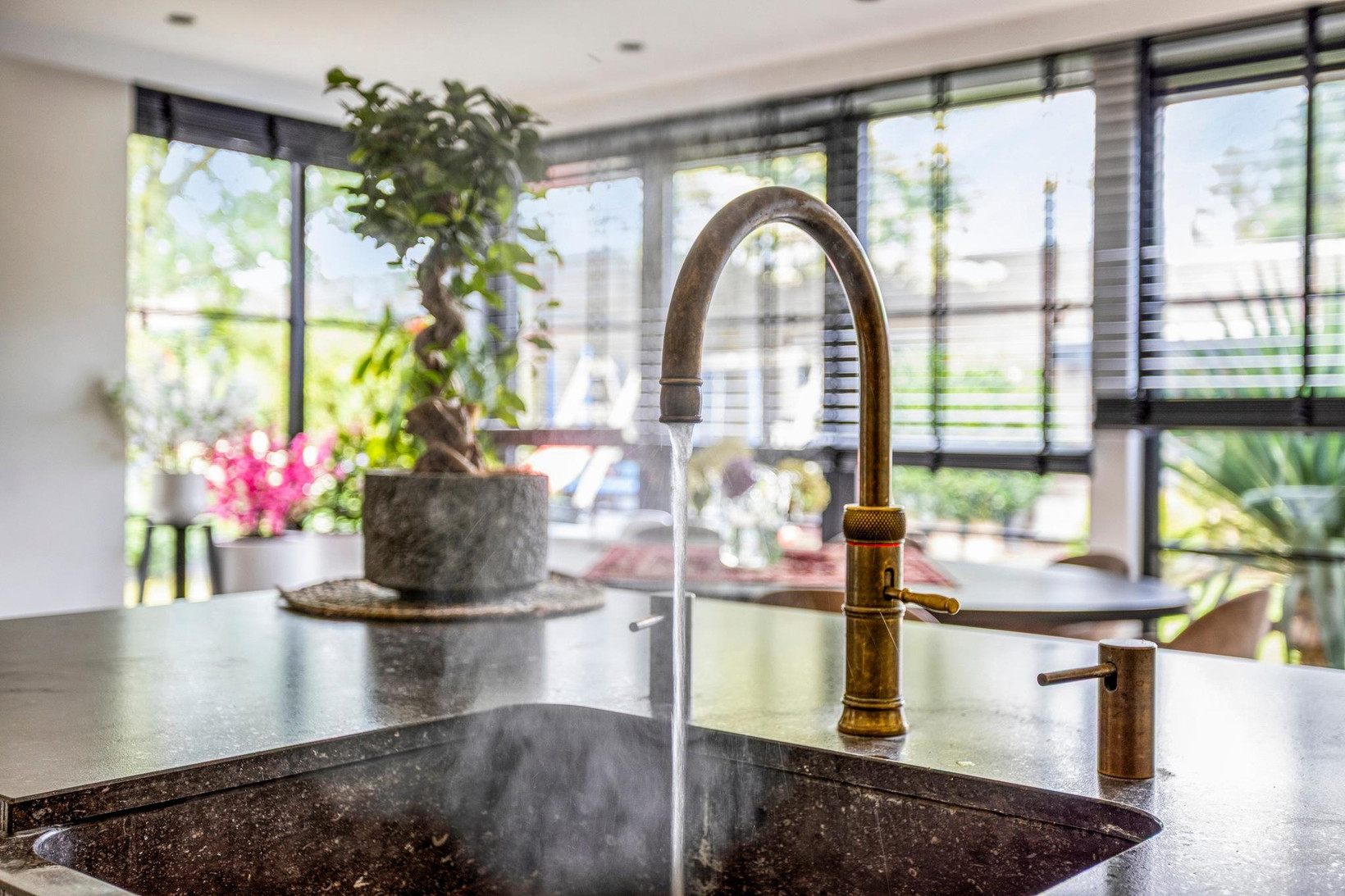 Vrijstaande woning te koop: Bouvigne 17, Eindhoven
