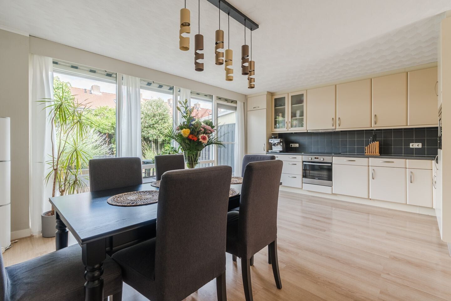 Tussenwoning te koop: Bachlaan 46, Eindhoven