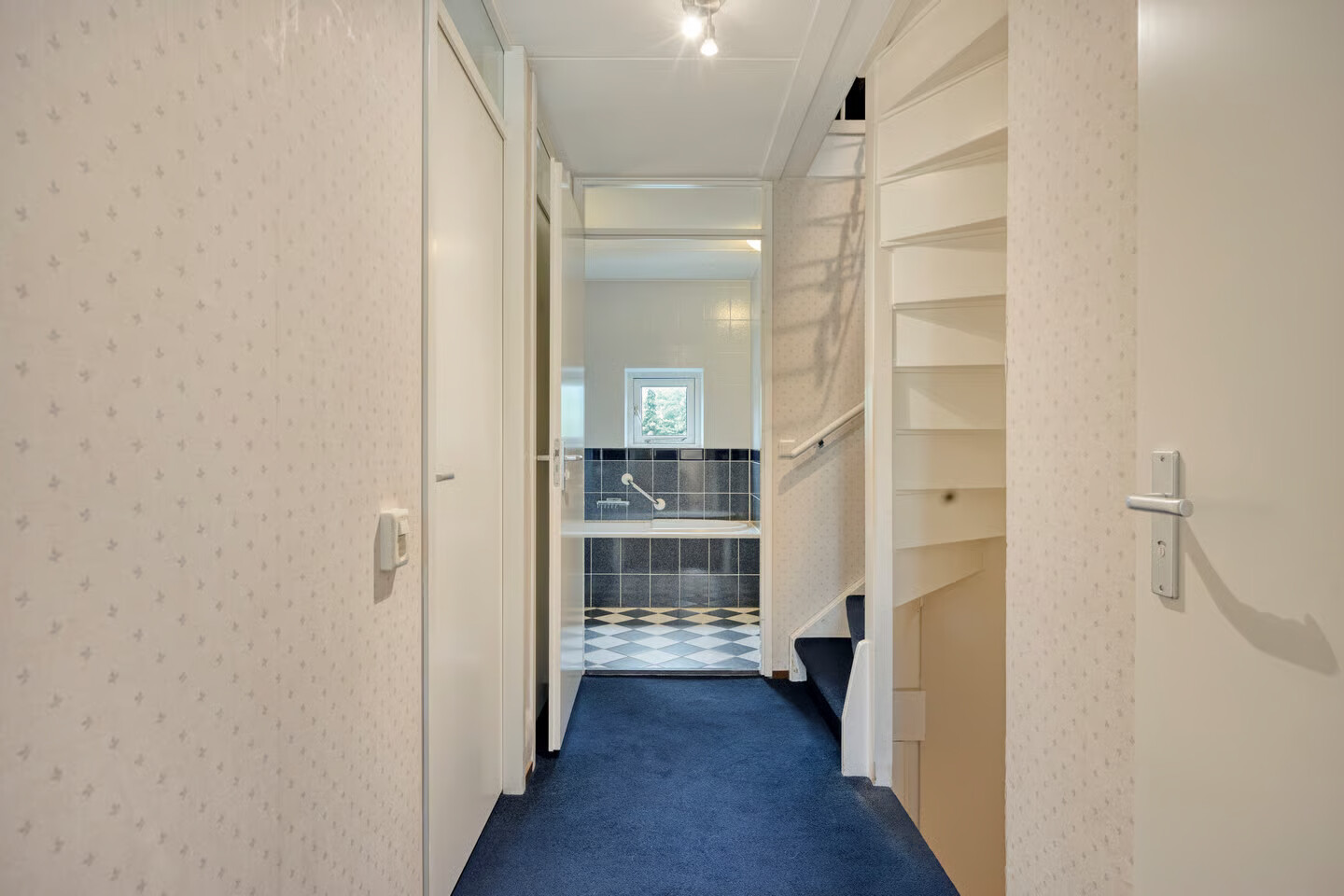 Tussenwoning te koop: Offenbachlaan 1A, Eindhoven