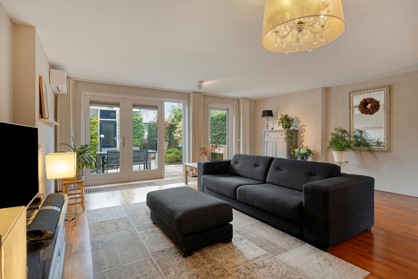 Tussenwoning te koop: Offenbachlaan 1A, Eindhoven