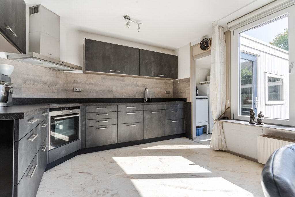 Tussenwoning te koop: Hartelstein 27, Eindhoven