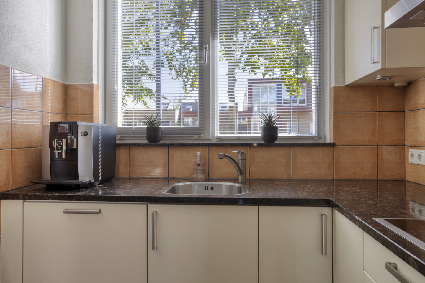 Tussenwoning te koop: Stillendijk 24, Eindhoven