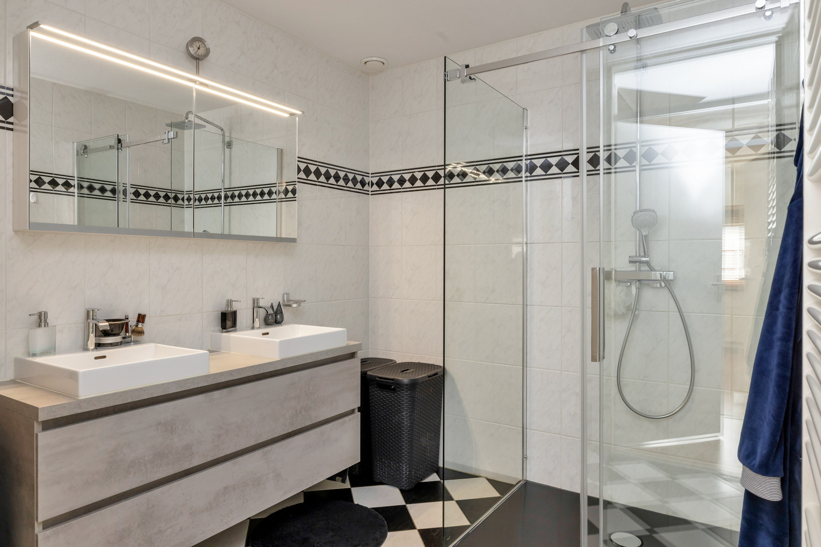 Tussenwoning te koop: Grasvink 42, Eindhoven