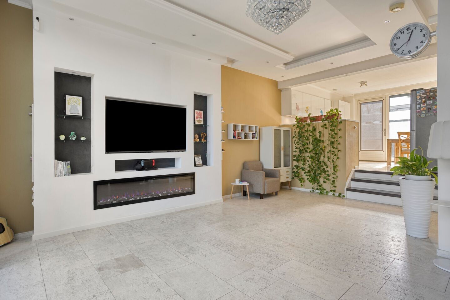 Tussenwoning te koop: Meerhovendreef 19, Eindhoven