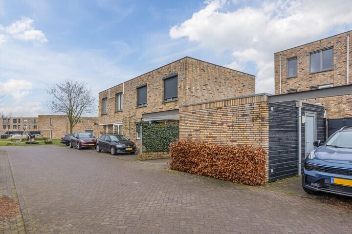 Tussenwoning te koop: Landgraaf 20, Eindhoven