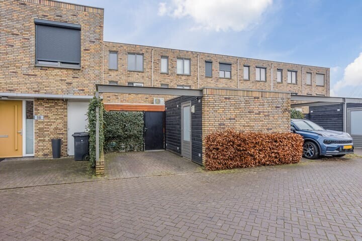 Tussenwoning te koop: Landgraaf 20, Eindhoven