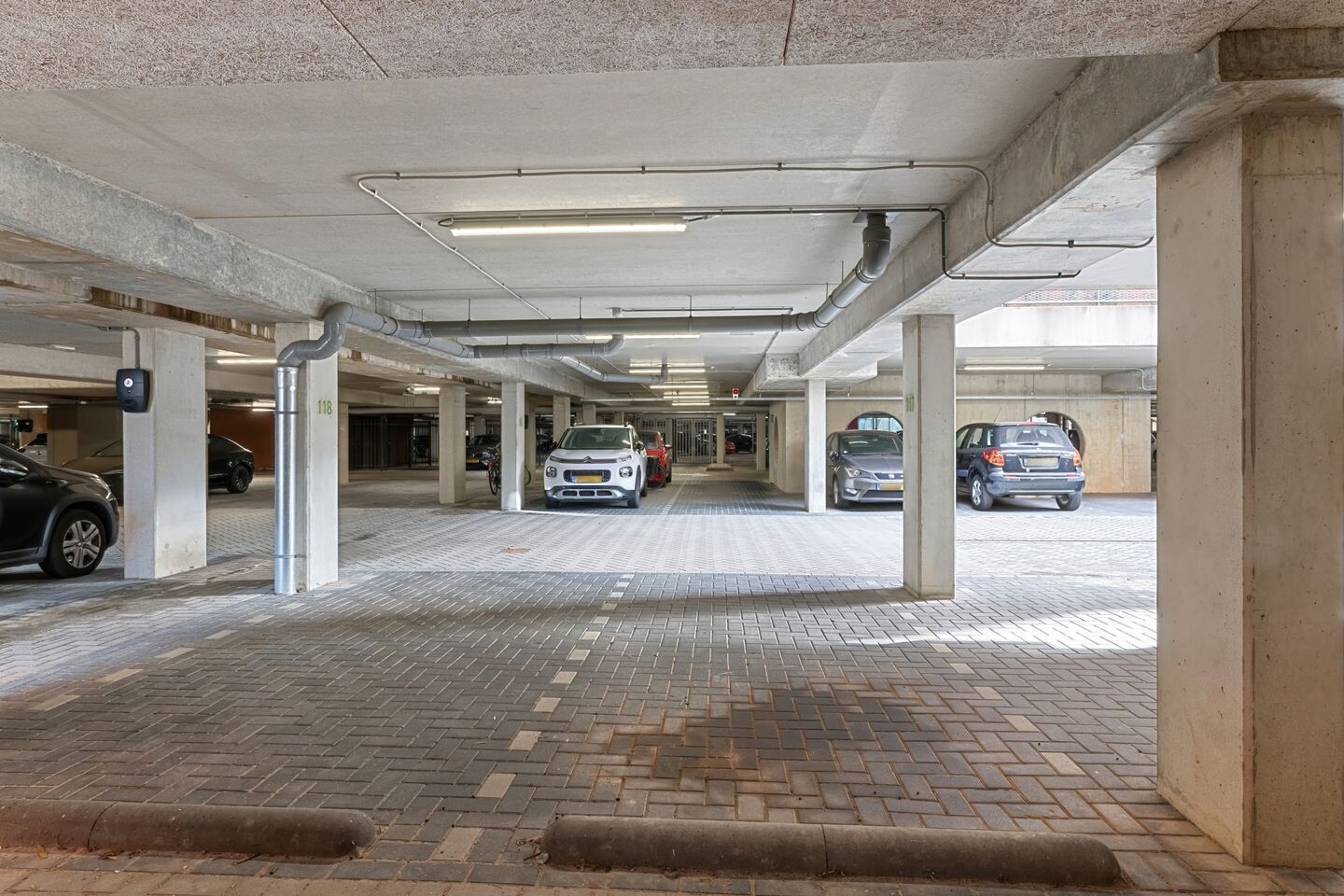 Hoekwoning te koop: Meerring 172, Eindhoven