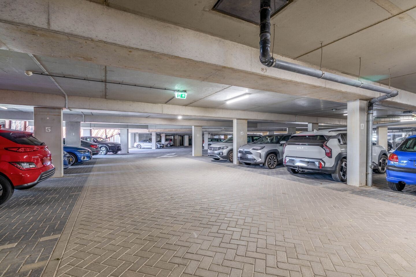 Tussenwoning te koop: Meerring 182, Eindhoven