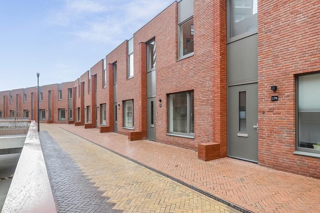 Tussenwoning te koop: Meerring 182, Eindhoven