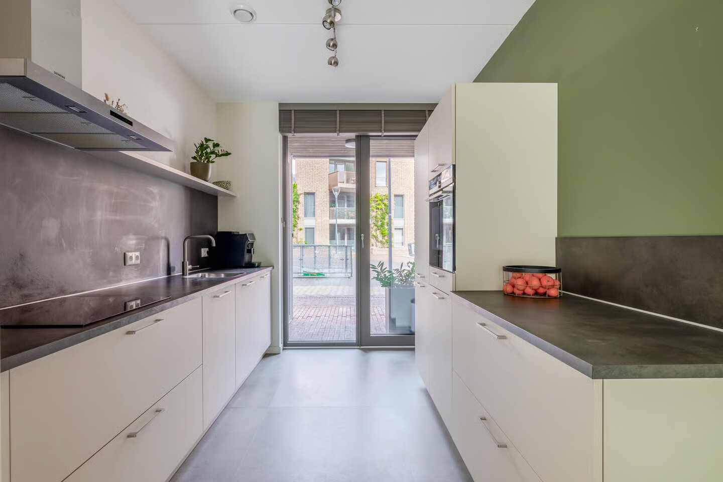 Tussenwoning te koop: Meergras 22, Eindhoven