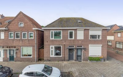 Hulst 109
