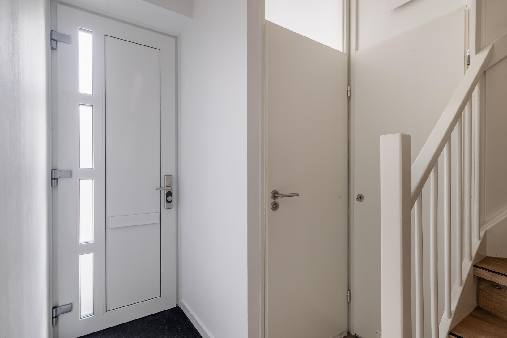 Hoekwoning te koop: Leemkuylen 1, Geldrop