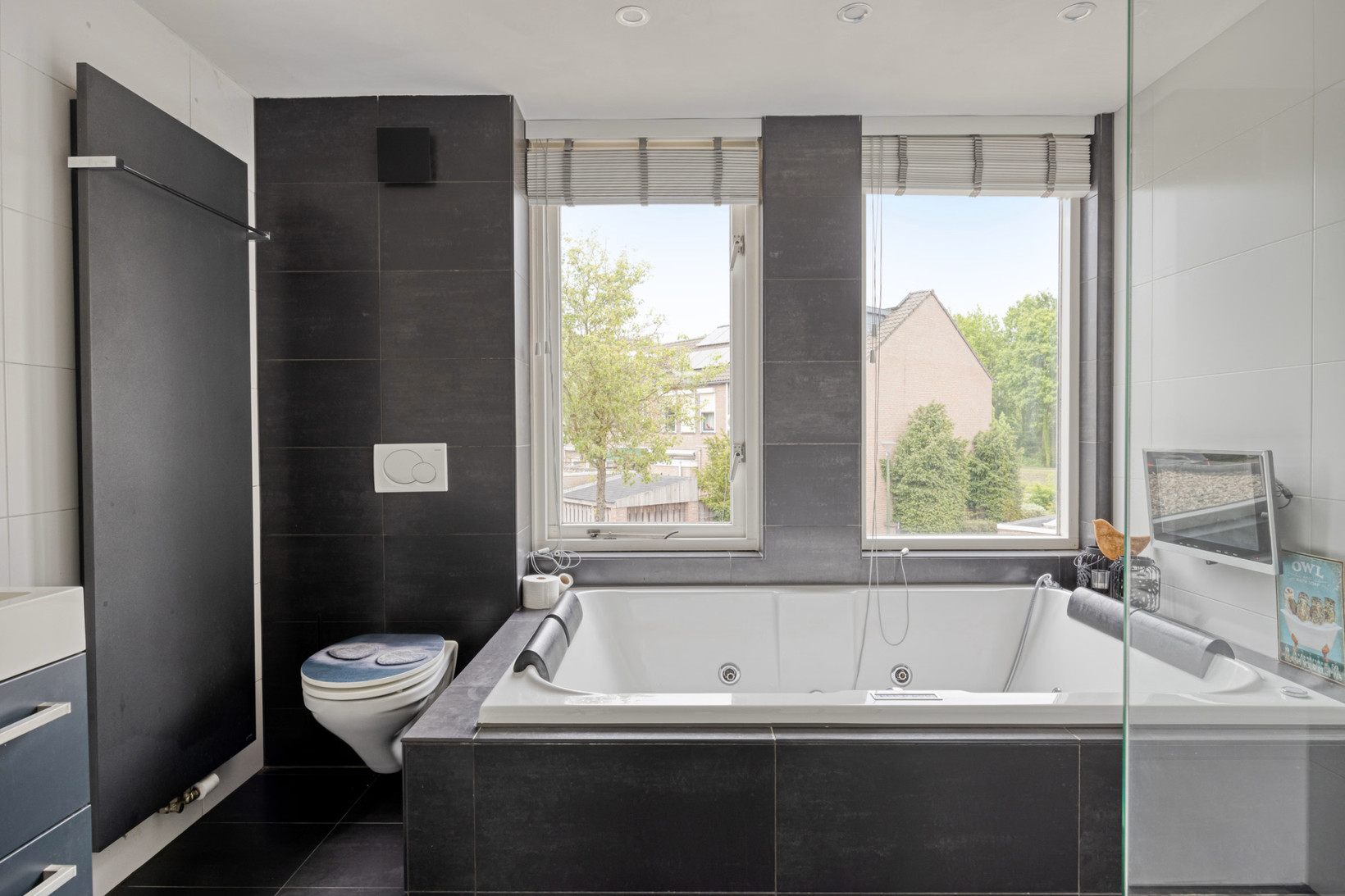 Hoekwoning te koop: Schutsboom 1, Geldrop