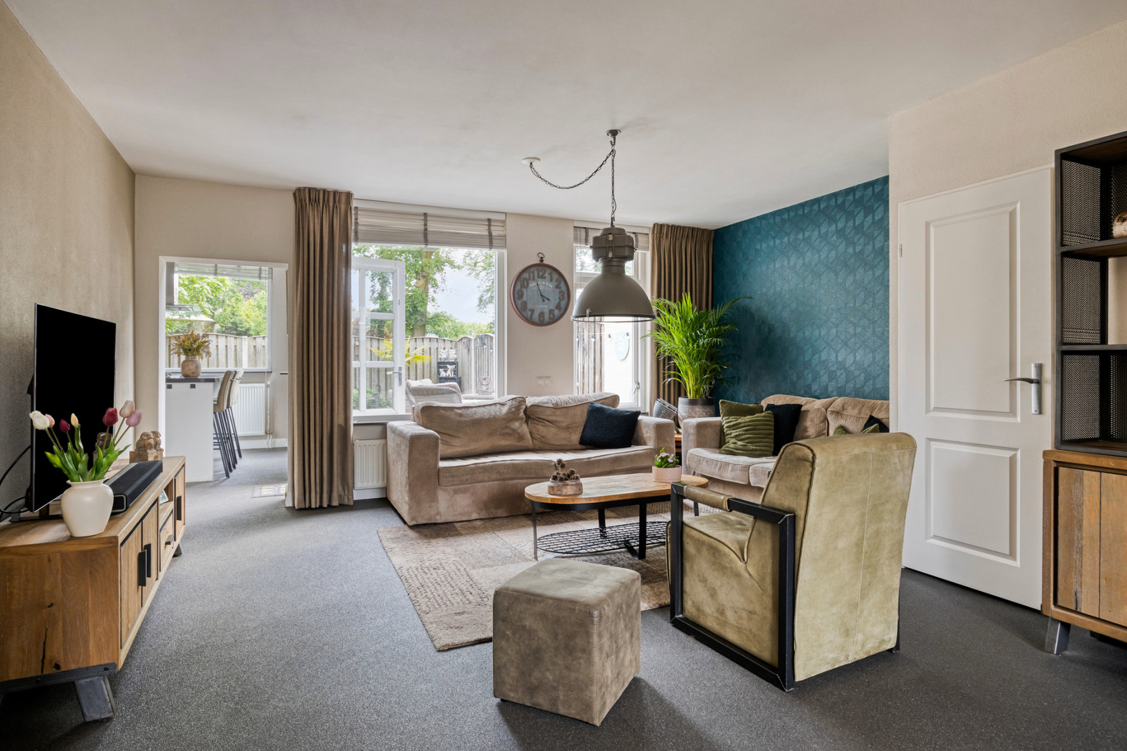 Hoekwoning te koop: Schutsboom 1, Geldrop