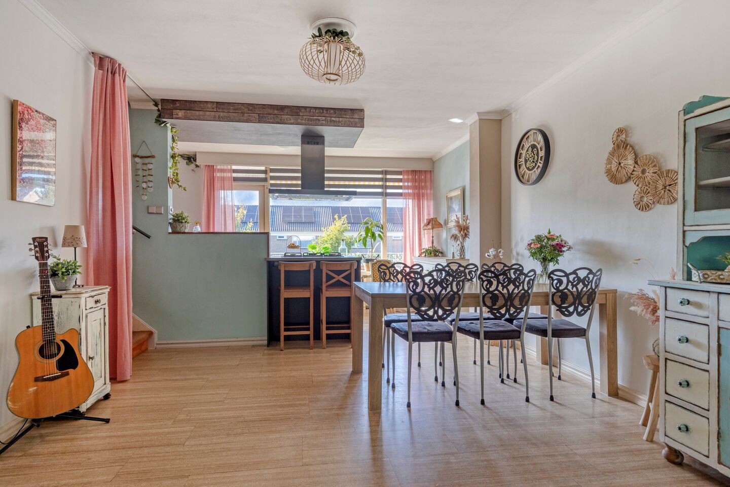 Tussenwoning te koop: Beringstraat 47, Geldrop